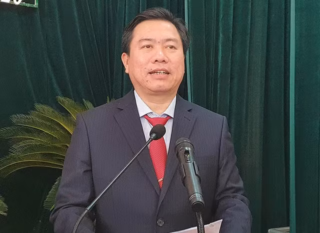 Chân dung 27 cán bộ cấp cao bị kỷ luật 6 tháng đầu năm 2022 - Hình 24 Chan dung 27 can bo cap cao bi ky luat 6 thang dau nam 2022-Hinh-24