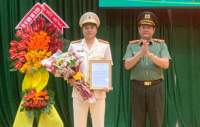 Chan dung tan Pho Giam doc Cong an TP HCM