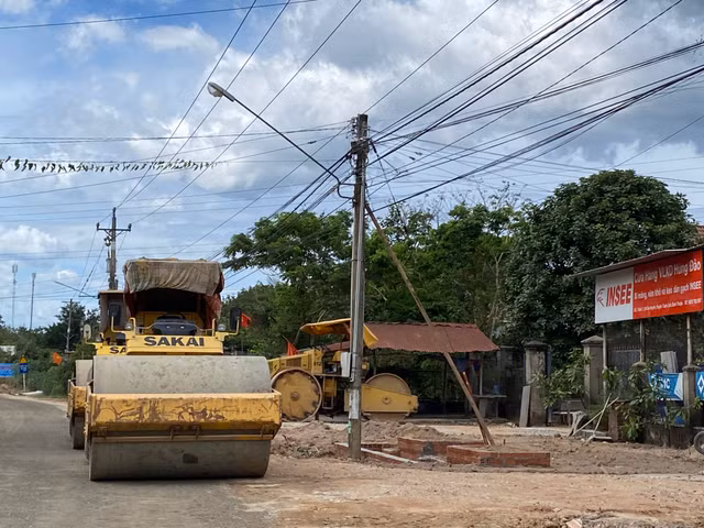 Kiên Giang: Ngân Hiệp Phát trúng gói sửa chữa đường hơn 13 tỷ - Hình 2 Kien Giang: Ngan Hiep Phat trung goi sua chua duong hon 13 ty-Hinh-2