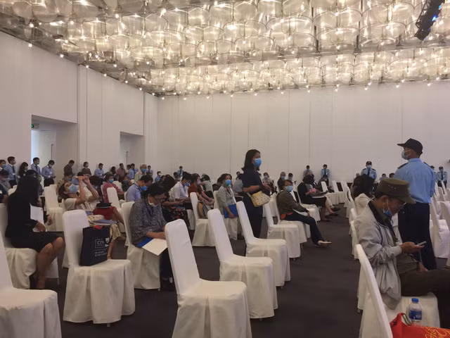 Quyền Tổng giám đốc Eximbank nói về ĐHCĐ lần 2 bất thành: Nhiều việc lực bất tòng tâm - Hình 3 Quyen Tong giam doc Eximbank noi ve DHCD lan 2 bat thanh: Nhieu viec luc bat tong tam-Hinh-3