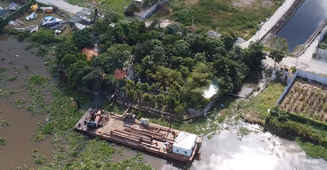 Phường Thạnh Lộc (Quận 12, TPHCM): Vụ chủ quán cà phê Giao Khẩu lấn chiếm sông, vì sao chưa bị xử lý? - Hình 9 Phuong Thanh Loc (Quan 12, TPHCM): Vu chu quan ca phe Giao Khau lan chiem song, vi sao chua bi xu ly?-Hinh-9