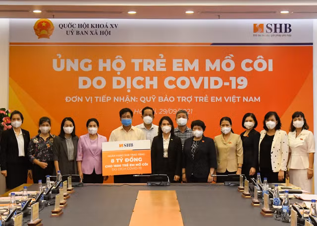 Chia sẻ yêu thương: SHB ủng hộ 1.600 trẻ em mồ côi do đại dịch COVID-19 - Hình 2 Chia se yeu thuong: SHB ung ho 1.600 tre em mo coi do dai dich COVID-19-Hinh-2