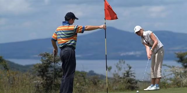 Để là bạn chơi golf lý tưởng hãy đọc 10 bí quyết này - Hình 2 De la ban choi golf ly tuong hay doc 10 bi quyet nay-Hinh-2