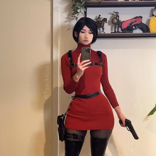 Phong cách cosplay táo bạo, nữ game thủ khiến người xem hớp hồn - Hình 5 Phong cach cosplay tao bao, nu game thu khien nguoi xem hop hon-Hinh-5