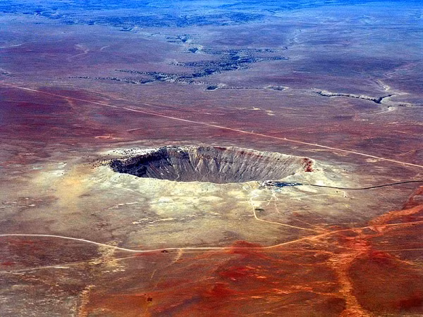 Người đàn ông bỗng thành tỷ phú khi bỏ 300 USD mua miệng núi lửa - Hình 8 Nguoi dan ong bong thanh ty phu khi bo 300 USD mua mieng nui lua-Hinh-8