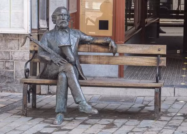 Cha de Saxophone va nhung lan gap bien co nhung deu 'tai qua nan khoi'-Hinh-7