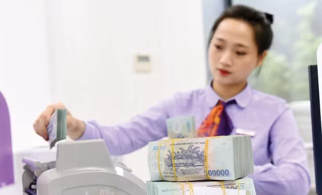 Ngân hàng xoay kế hoạch 2020 vì dịch Covid-19 (Bài 1): Người ảnh hưởng sau cùng Ngan hang xoay ke hoach 2020 vi dich Covid-19 (Bai 1): Nguoi anh huong sau cung