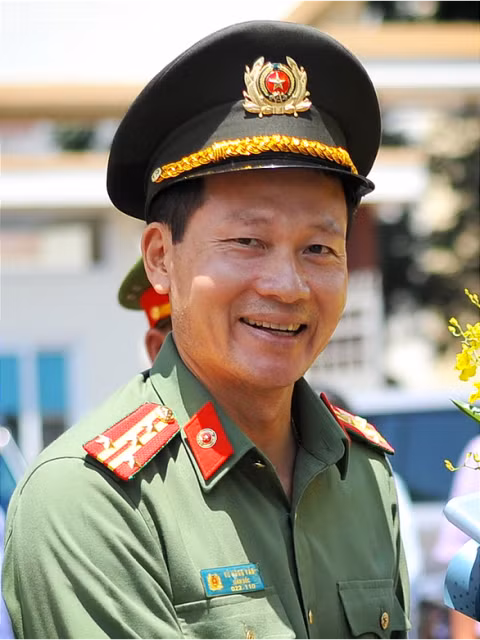 Bộ Công an vào cuộc thanh tra vụ CSGT Đồng Nai tố sếp bảo kê xe quá tải - Hình 2 Bo Cong an vao cuoc thanh tra vu CSGT Dong Nai to sep bao ke xe qua tai-Hinh-2