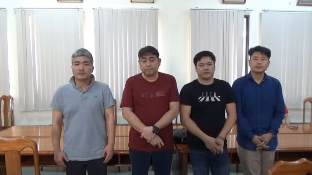 40 người Mỹ, Hàn, Ấn... sát phạt ăn tiền giữa Sài Gòn - Hình 2 40 nguoi My, Han, An... sat phat an tien giua Sai Gon-Hinh-2