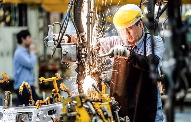 GDP 2022 Việt Nam sẽ phục hồi với tốc độ tăng trưởng 7%? GDP 2022 Viet Nam se phuc hoi voi toc do tang truong 7%?