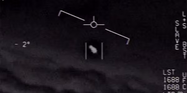 Cựu sĩ quan Lầu Năm Góc tiết lộ gây sốc về "Tic Tac UFO" - Hình 5 Cuu si quan Lau Nam Goc tiet lo gay soc ve