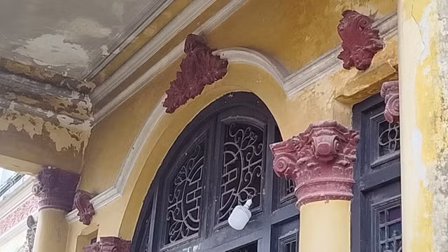 Biet thu co o Dong Nai hon 100 tuoi nguy co bi xoa so-Hinh-5