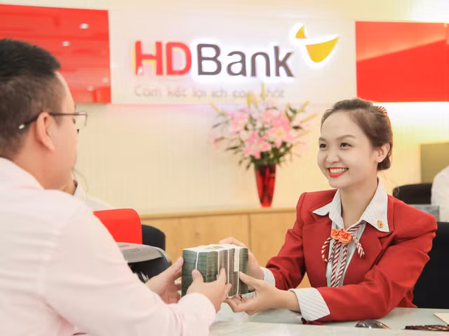 Sovico cua ty phu Nguyen Thi Phuong Thao ra tay gom 10 trieu co phieu HDBank