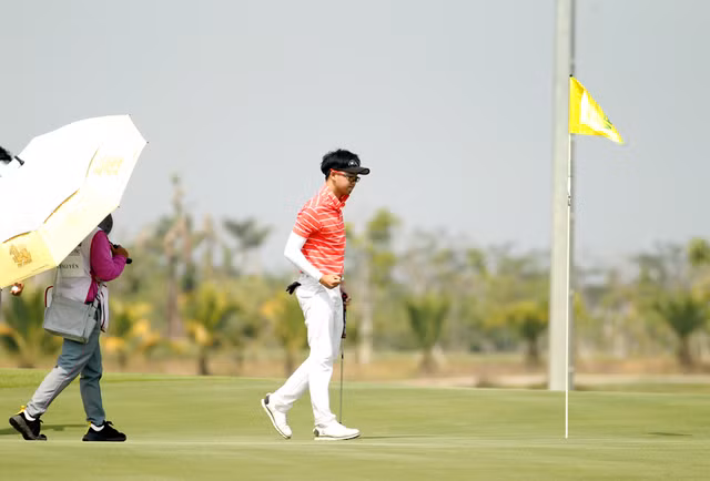 Varuth Nguyễn lần đầu đăng quang giải chuyên nghiệp VPGTour - Hình 2 Varuth Nguyen lan dau dang quang giai chuyen nghiep VPGTour-Hinh-2