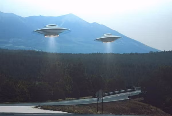Bi an nhung lan cham chan UFO gay rung dong Nhat Ban-Hinh-8