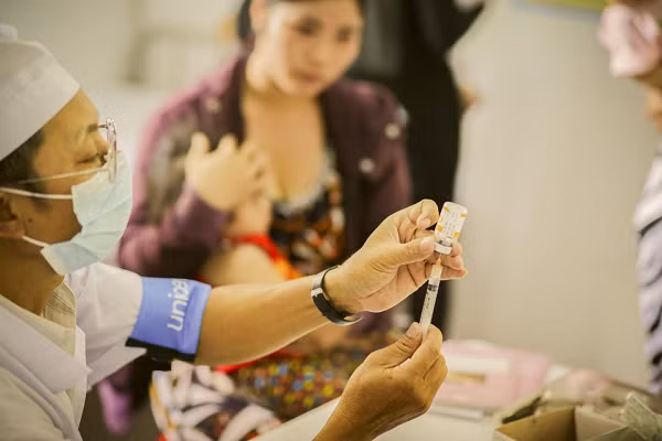 Nhật phát triển siêu vắc xin ngừa tất cả chủng virus Corona như nào? - Hình 2 Nhat phat trien sieu vac xin ngua tat ca chung virus Corona nhu nao?-Hinh-2