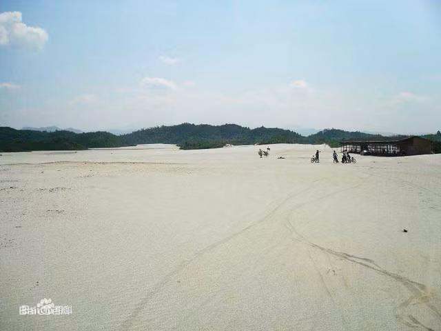 Điều đặc biệt ở sa mạc “đắt giá” nhất Trung Quốc - Hình 5 Dieu dac biet o sa mac “dat gia” nhat Trung Quoc-Hinh-5