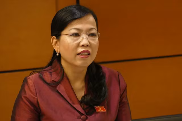 Chân dung nữ tân Bí thư Thái Nguyên sinh năm 1970 - Hình 7 Chan dung nu tan Bi thu Thai Nguyen sinh nam 1970-Hinh-7