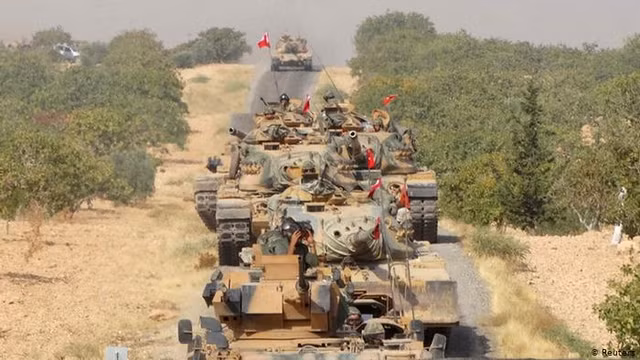 Bat ngo voi loai xe tang chu luc cua Tho Nhi Ky o Syria-Hinh-11
