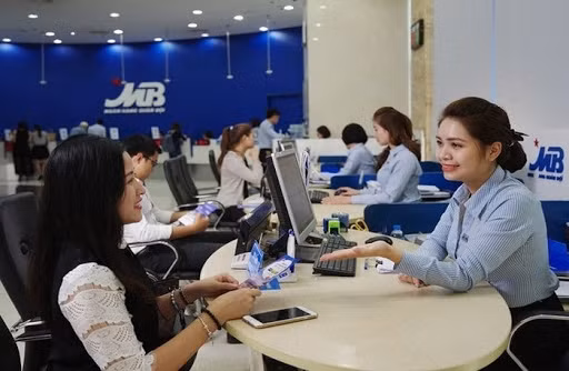 Tang truong tin dung am, du phong tang vot khien MBB bao lai quy 1 sut giam