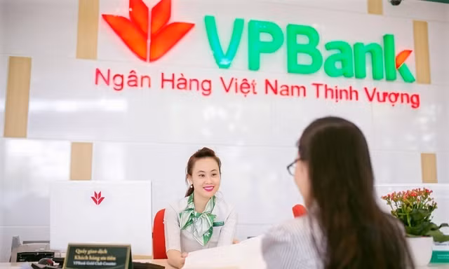 VPBank sắp phát hành 17 triệu cổ phiếu ESOP với giá chỉ bằng 42% thị giá VPBank sap phat hanh 17 trieu co phieu ESOP voi gia chi bang 42% thi gia