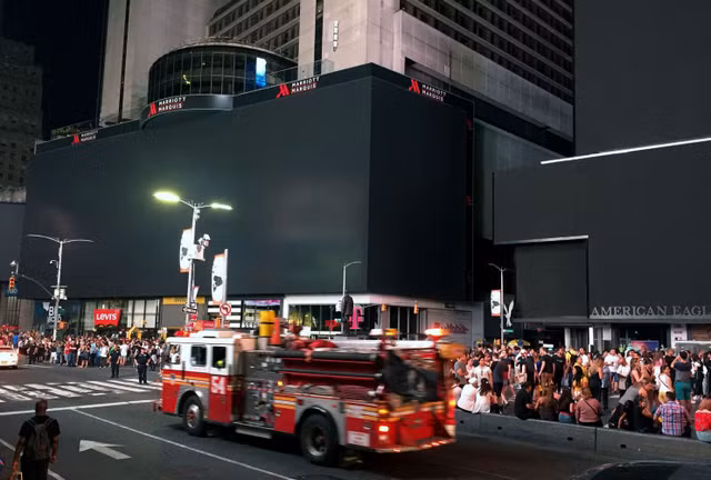 Hơn 40.000 người sống trong bóng tối ở New York Hon 40.000 nguoi song trong bong toi o New York