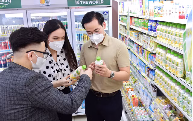 Liên doanh Vinamilk và Kido chính thức tung sản phẩm mới Oh Fresh Lien doanh Vinamilk va Kido chinh thuc tung san pham moi Oh Fresh