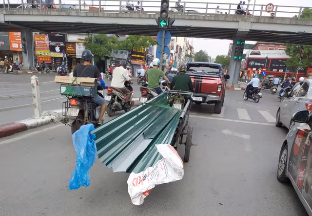 Nhung hinh anh nay se chi con la di vang o Ha Noi-Hinh-9