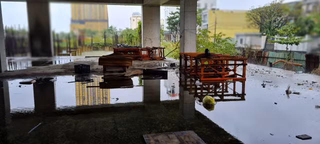 Cận cảnh 'đất vàng' bỏ hoang giữa TP Đà Nẵng - Hình 13 Can canh 'dat vang' bo hoang giua TP Da Nang-Hinh-13