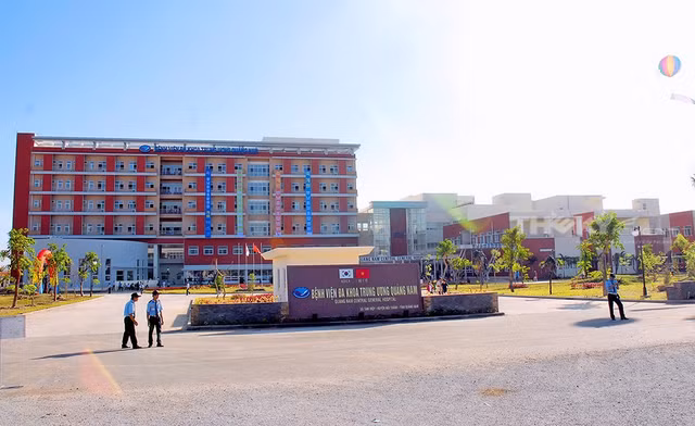Hai phó giám đốc Bệnh viện Đa khoa Quảng Nam vi phạm gì mà bị kỷ luật? Hai pho giam doc Benh vien Da khoa Quang Nam vi pham gi ma bi ky luat?