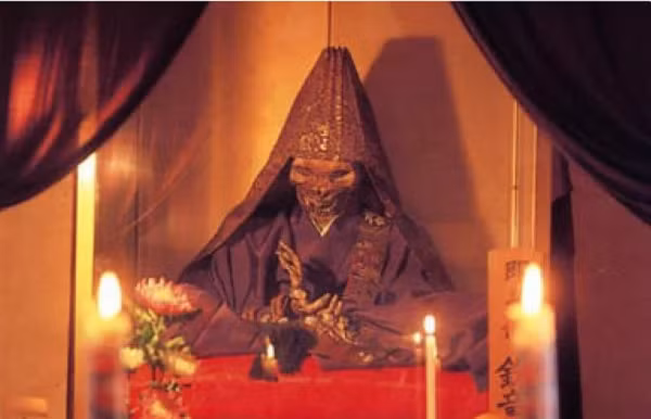 Phương pháp trường sinh bất lão kỳ quái của người xưa - Hình 3 Phuong phap truong sinh bat lao ky quai cua nguoi xua-Hinh-3