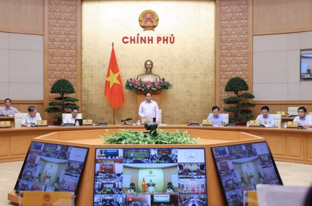 Chinh phu yeu cau khan truong xu ly ngan hang thuong mai yeu kem con lai