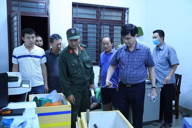 Ông trùm cầm đầu sòng bạc toàn quý bà, mỗi ván sát phạt 300-400 triệu đồng là ai? - Hình 3 Ong trum cam dau song bac toan quy ba, moi van sat phat 300-400 trieu dong la ai?-Hinh-3