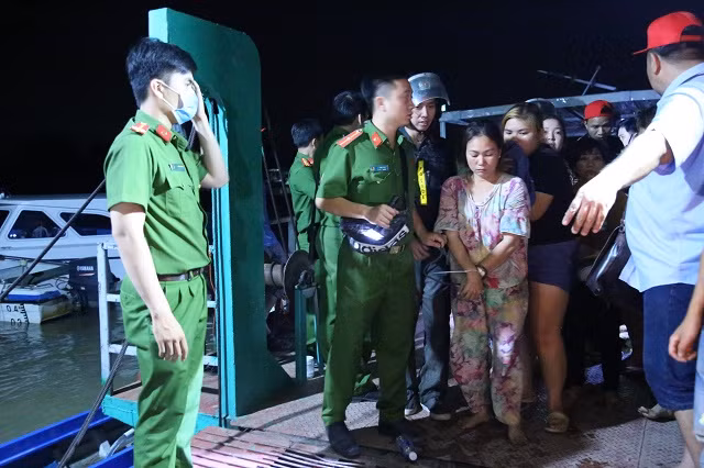 Ông trùm cầm đầu sòng bạc toàn quý bà, mỗi ván sát phạt 300-400 triệu đồng là ai? - Hình 2 Ong trum cam dau song bac toan quy ba, moi van sat phat 300-400 trieu dong la ai?-Hinh-2