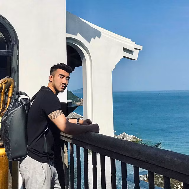 Hotboy cầm đầu đường dây hoa hậu, người mẫu bán dâm giá 30.000 USD ở Sài Gòn là ai? - Hình 3 Hotboy cam dau duong day hoa hau, nguoi mau ban dam gia 30.000 USD o Sai Gon la ai?-Hinh-3