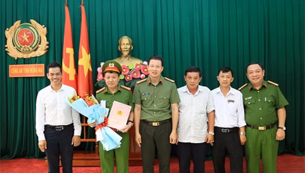 Đại tá Nguyễn Ngọc Quang làm Thủ trưởng Cơ quan CSĐT Công an tỉnh Đồng Nai Dai ta Nguyen Ngoc Quang lam Thu truong Co quan CSDT Cong an tinh Dong Nai