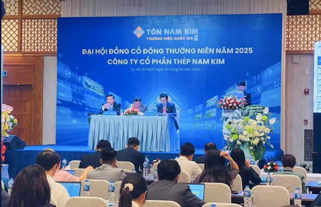 Thép Nam Kim đặt kế hoạch lãi 440 tỷ, nhà máy mới sẽ hoạt động đầu 2026 Thep Nam Kim dat ke hoach lai 440 ty, nha may moi se hoat dong dau 2026