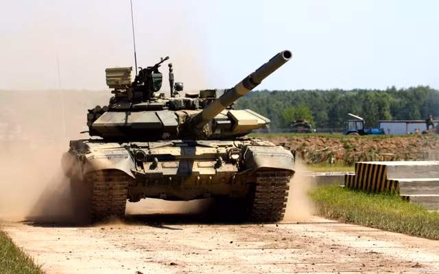 Viet Nam co tiep can duoc quyen tu san xuat xe tang T-90?-Hinh-6