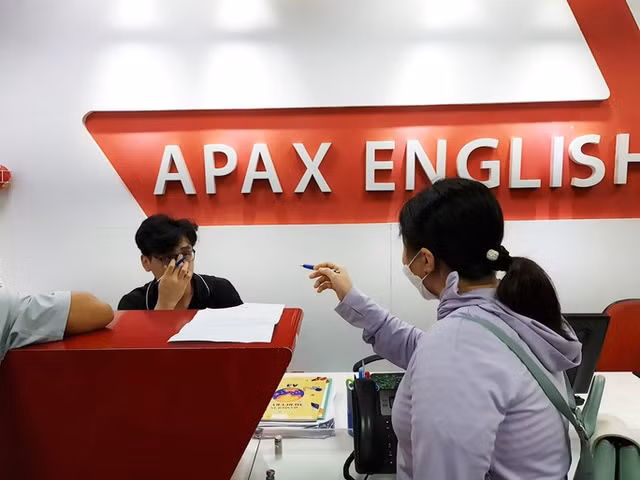 IBC tai cau truc Anh ngu Apax sau nhung lum xum, co phieu bat tran 3 phien