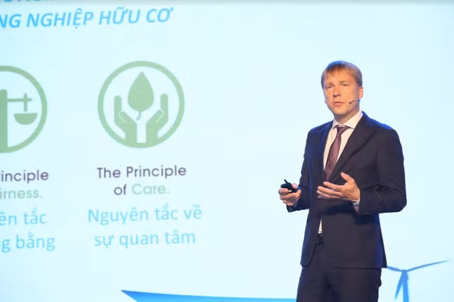VINAMILK ORGANIC GOLD là sản phẩm dinh dưỡng đầu tiên sản xuất tại Việt Nam đạt chứng nhận ORGANIC Châu Âu. - Hình 4 VINAMILK ORGANIC GOLD la san pham dinh duong dau tien san xuat tai Viet Nam dat chung nhan ORGANIC Chau Au.-Hinh-4