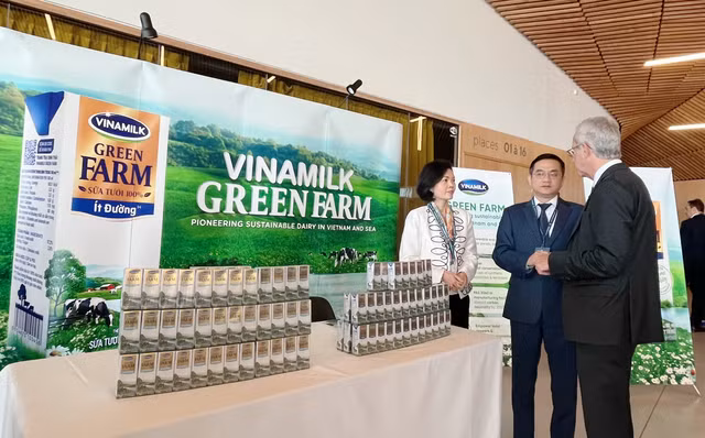 Mô hình phát triển bền vững “Vinamilk Green Farm” được chia sẻ tại hội nghị sữa toàn cầu - Hình 2 Mo hinh phat trien ben vung “Vinamilk Green Farm” duoc chia se tai hoi nghi sua toan cau-Hinh-2