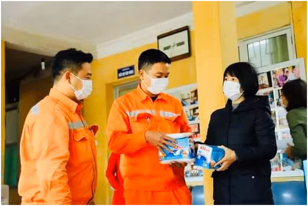EVNHANOI tập trung các nguồn lực ứng phó với dịch Covid-19 - Hình 2 EVNHANOI tap trung cac nguon luc ung pho voi dich Covid-19-Hinh-2