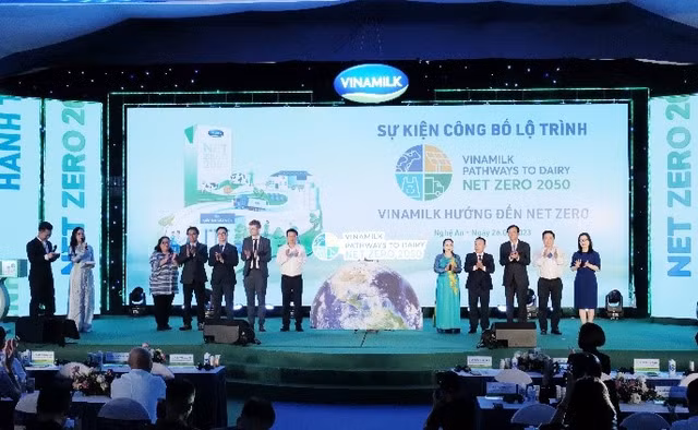 Vinamilk được vinh danh “Doanh nghiệp đạt chuẩn văn hóa kinh doanh Việt Nam“ - Hình 7 Vinamilk duoc vinh danh “Doanh nghiep dat chuan van hoa kinh doanh Viet Nam“-Hinh-7