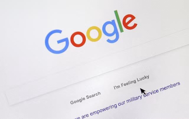 Google ra mắt chatbot Bard để cạnh tranh với ChatGPT - Hình 6 Google ra mat chatbot Bard de canh tranh voi ChatGPT-Hinh-6