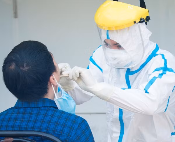 Vì sao PGĐ CDC Bà Rịa - Vũng Tàu bị kiểm điểm, phê bình? - Hình 3 Vi sao PGD CDC Ba Ria - Vung Tau bi kiem diem, phe binh?-Hinh-3