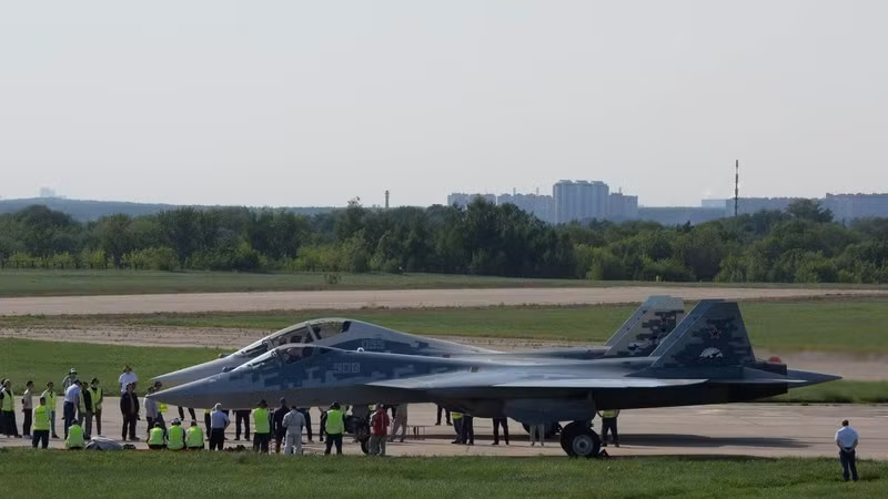 Nga hé lộ cấu hình "tàu mẹ UAV" dành cho tiêm kích tàng hình Su-57