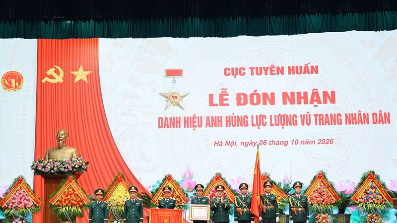 Cục Tuyên huấn đón nhận danh hiệu Anh hùng Lực lượng vũ trang nhân dân